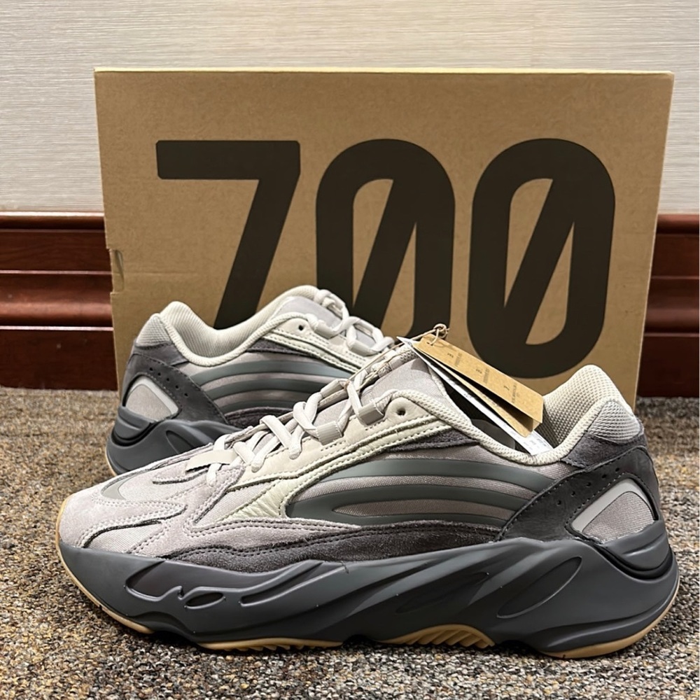 Yeezy 700 V2 Tephra